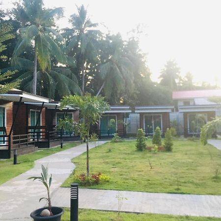 Phumiphat Resort Koh Mook Trang Esterno foto